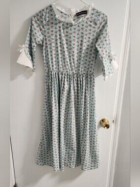 Scarlet Darkness Floral Midi Dress in Light Blue ,size 10/11 Y